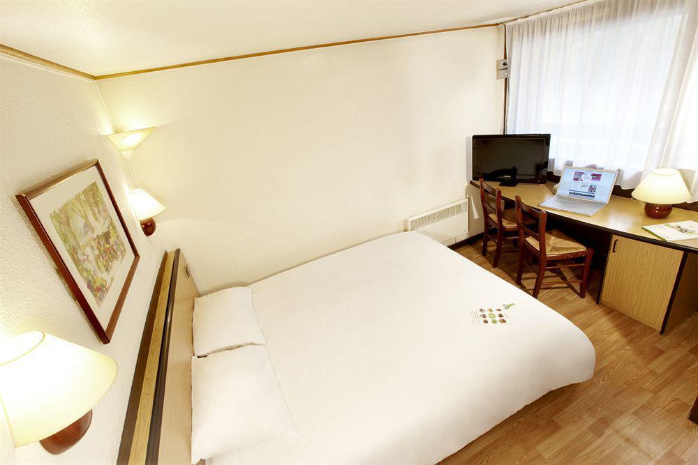 Kyriad Blois Nord Экстерьер фото